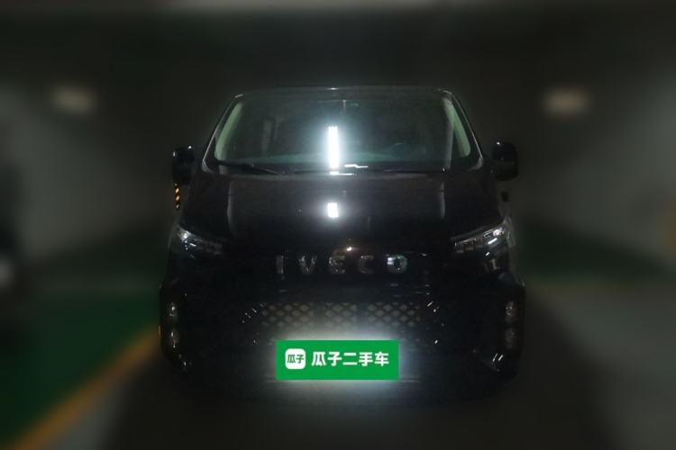 Used Iveco Fidato 2023 C30 Passenger Van 2.0T 110kW Automatic Xingtu Version Low Roof