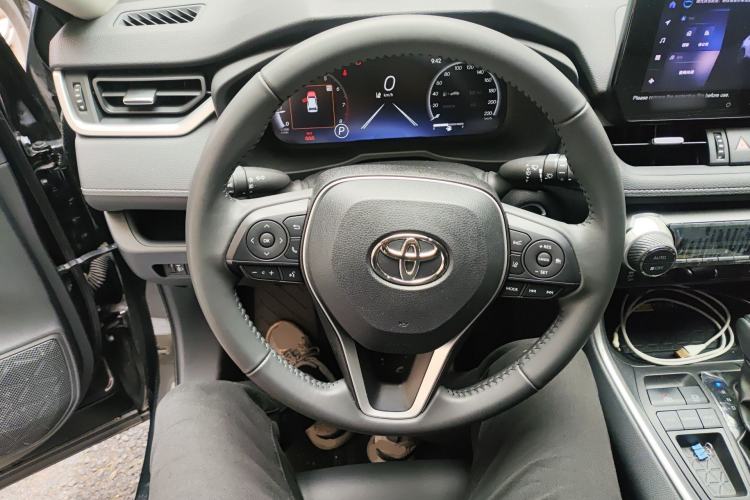 Used Toyota RAV4 2023 2.0L CVT Two-Wheel Drive Fashion Plus Edition Steering Wheel