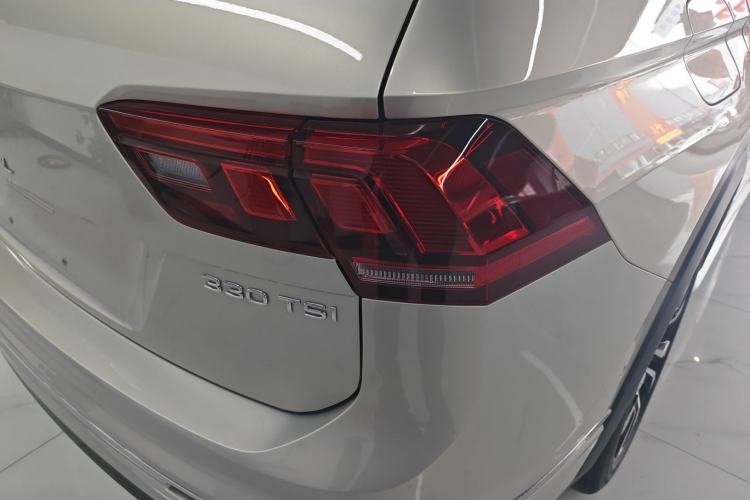 Used Volkswagen Tiguan L 2021 330TSI Automatic Two-Wheel Drive R-Line Enhanced Edition
