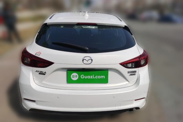 Used Mazda 3 Axela 2019 Cloud-Controlled Edition Hatchback 1.5L Automatic Luxury Model China VI Standard
