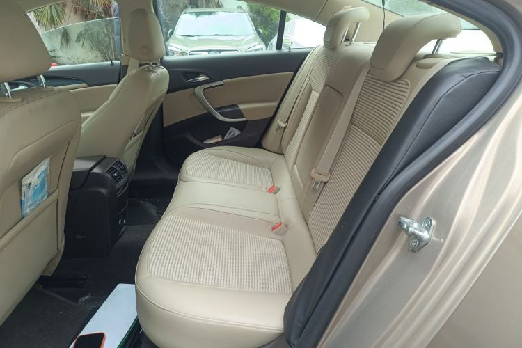 Used Buick Regal 2015 2.0L Leading Fashion Edition
