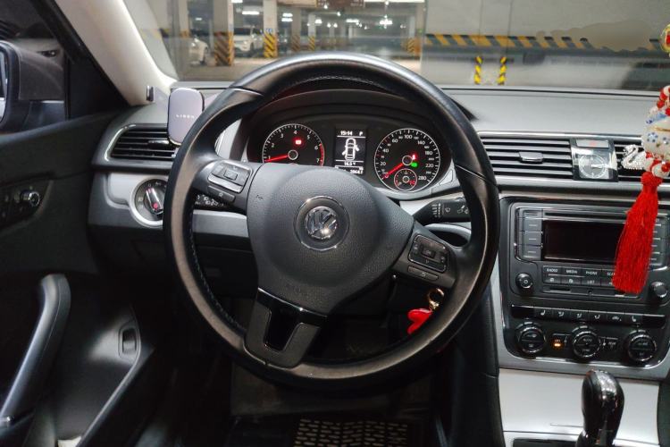Used Volkswagen Passat 2014 1.8TSI DSG Prestige Edition Steering Wheel