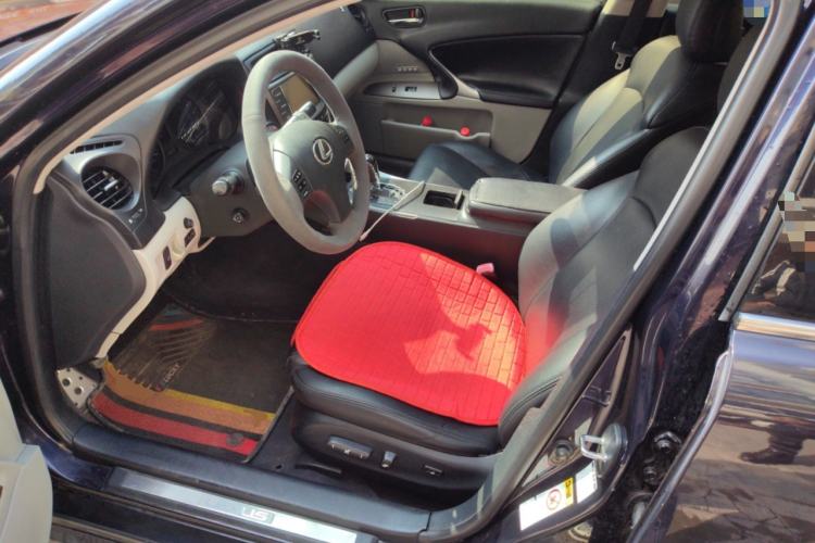 Used Lexus IS 2009 300 Xuan Dong Edition
