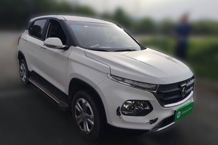 Used Baojun 510 2017 1.5L manual Comfort trim