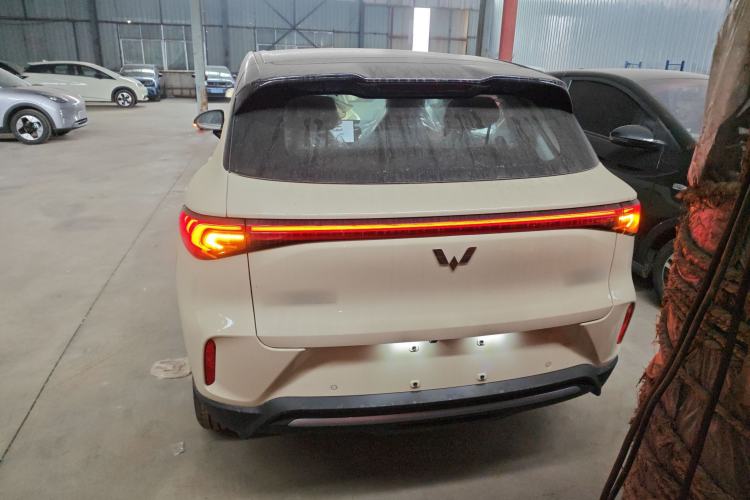 Used Wuling Bingo S 2025 Model 430km Deluxe Edition