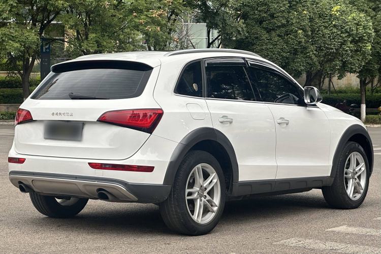 Used Audi Q5 2017 Plus 40 TFSI Technology Model