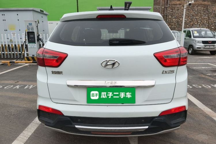 Used Hyundai ix25 2015 1.6L Automatic Two-Wheel Drive Smart GLS Trim
