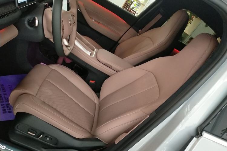 Used Nio EC6 2024 75 kWh