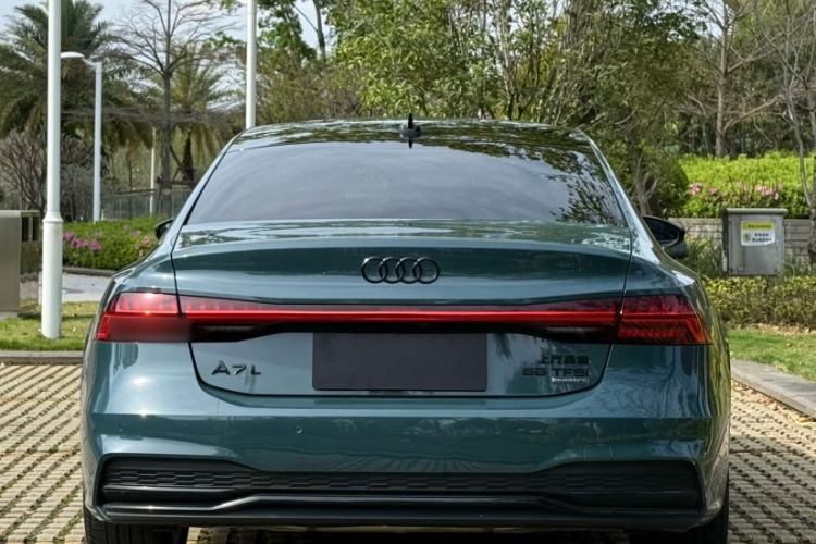 Used Audi A7L 2022 55 TFSI quattro S-line Edition One First Edition
