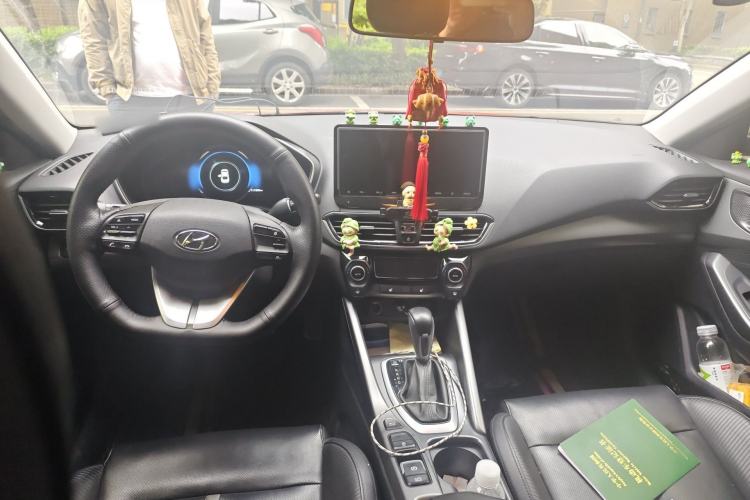 Used Hyundai Lafesta 2019 280TGDi Smart Speed Version China V Standard Center Console