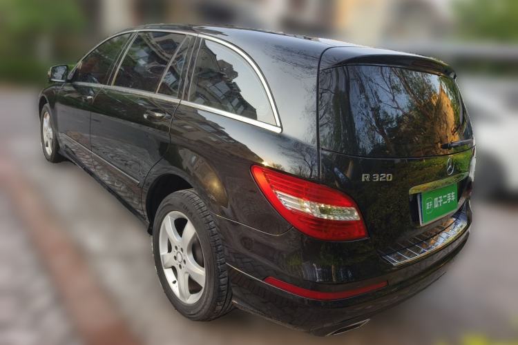 Used Mercedes-Benz R-Class 2014 R 320 4MATIC Luxury Model Rear Left 45 Deg