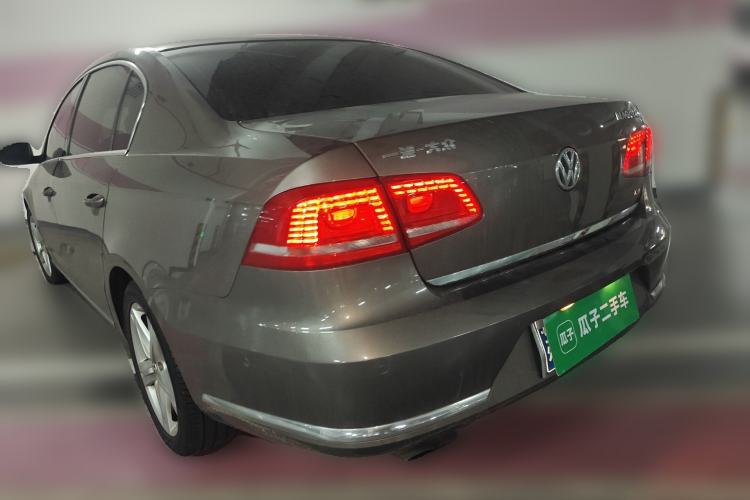 Used Volkswagen Magotan 2015 2.0 TSI Prestige Model Rear Left 45 Deg