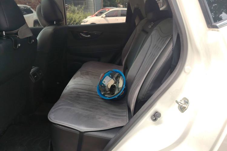 Used Nissan X-Trail 2022 Revised Version 2.0L Two-Wheel Drive Smart Connect Premium Edition
