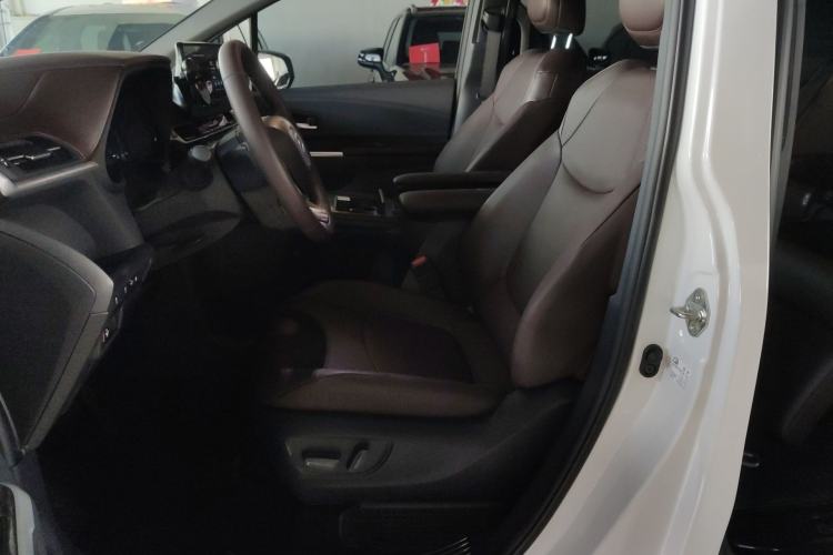 Used Toyota Granvia 2024 2.5L Hybrid Prestige PLUS Four-Wheel Drive Version Left Front Seat