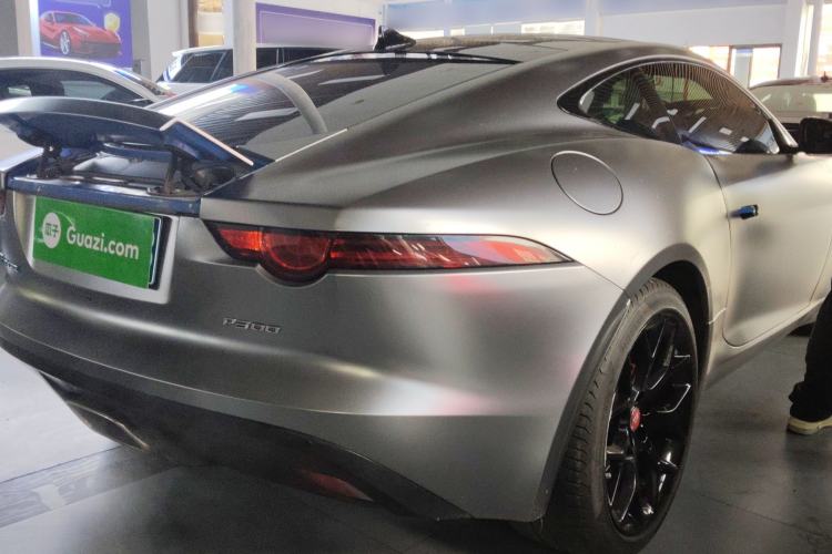 Used Jaguar F-TYPE 2019 2.0T Hardtop Version