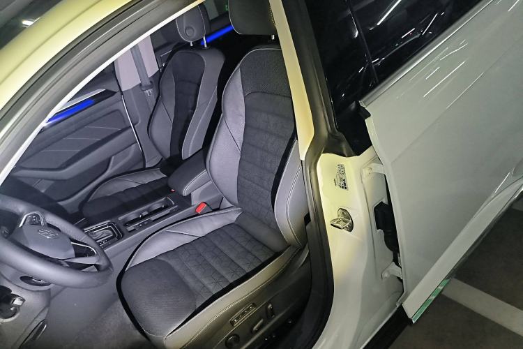 Used Volkswagen FAW-Volkswagen CC 2024 Estate Car 380TSI Hunter's Heart Edition