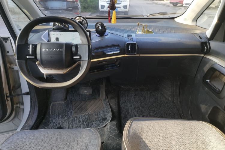 Used Baojun KiWi EV 2021 Artist Model Ternary Lithium Center Console