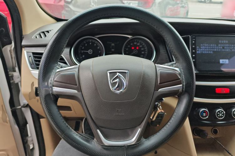 Used Baojun 730 2019 1.5L Manual Value Edition 7 Seats China VI Emission Standard
