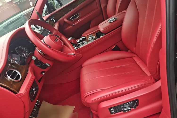 Used Bentley Bentayga 
