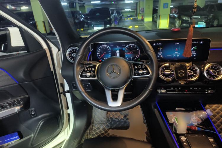 Used Mercedes-Benz GLB 2020 Facelift GLB 200 Fashion Edition Steering Wheel