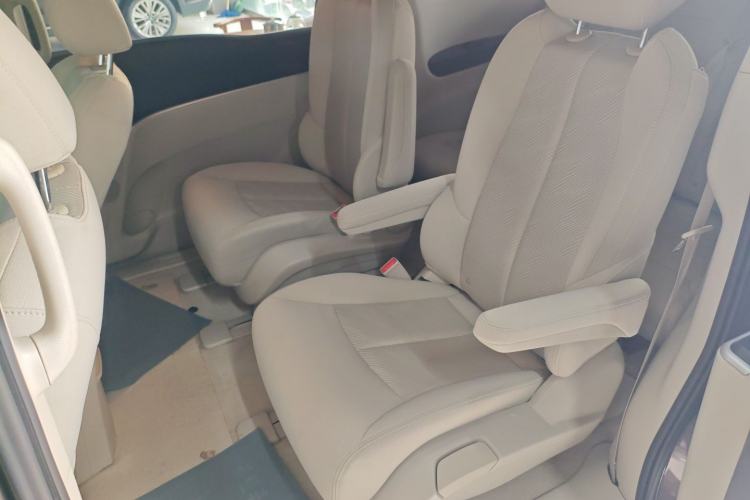 Used Buick GL8 2023 Land Executive Class Comfort Model Left Rear Seat