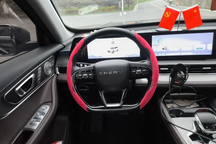 Used Chery Tiggo 8 PRO 2024 Champion Edition 390T Four-Wheel Drive Peak Version 5 Seats Steering Wheel