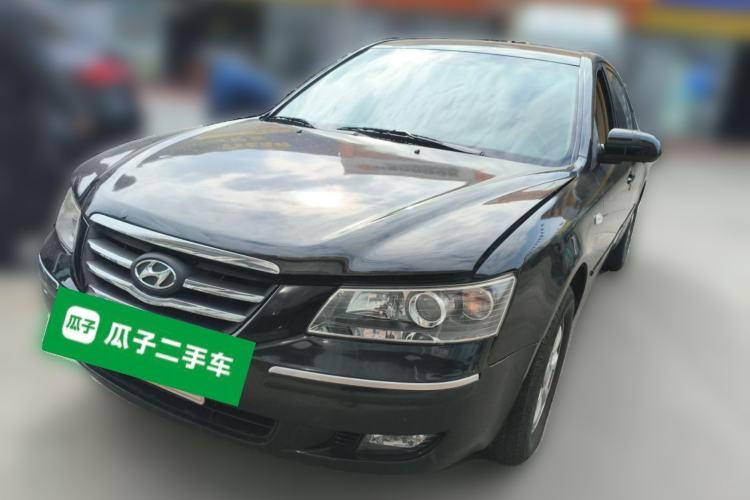 Used Hyundai NF 2006 2.0L Manual Comfort Version