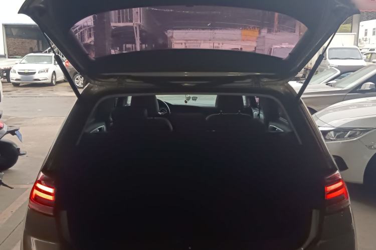 Used Volkswagen Golf 2018 1.6L Automatic Comfort Model
