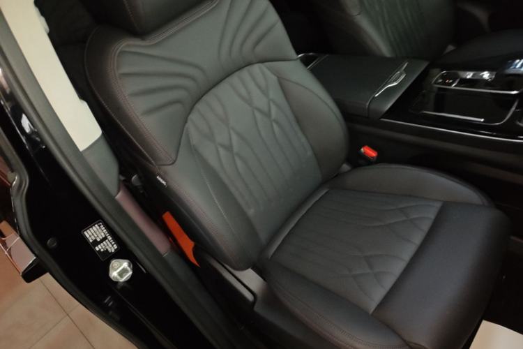 Used GAC Trumpchi M8 2024 Master Series 400T Prestige Edition
