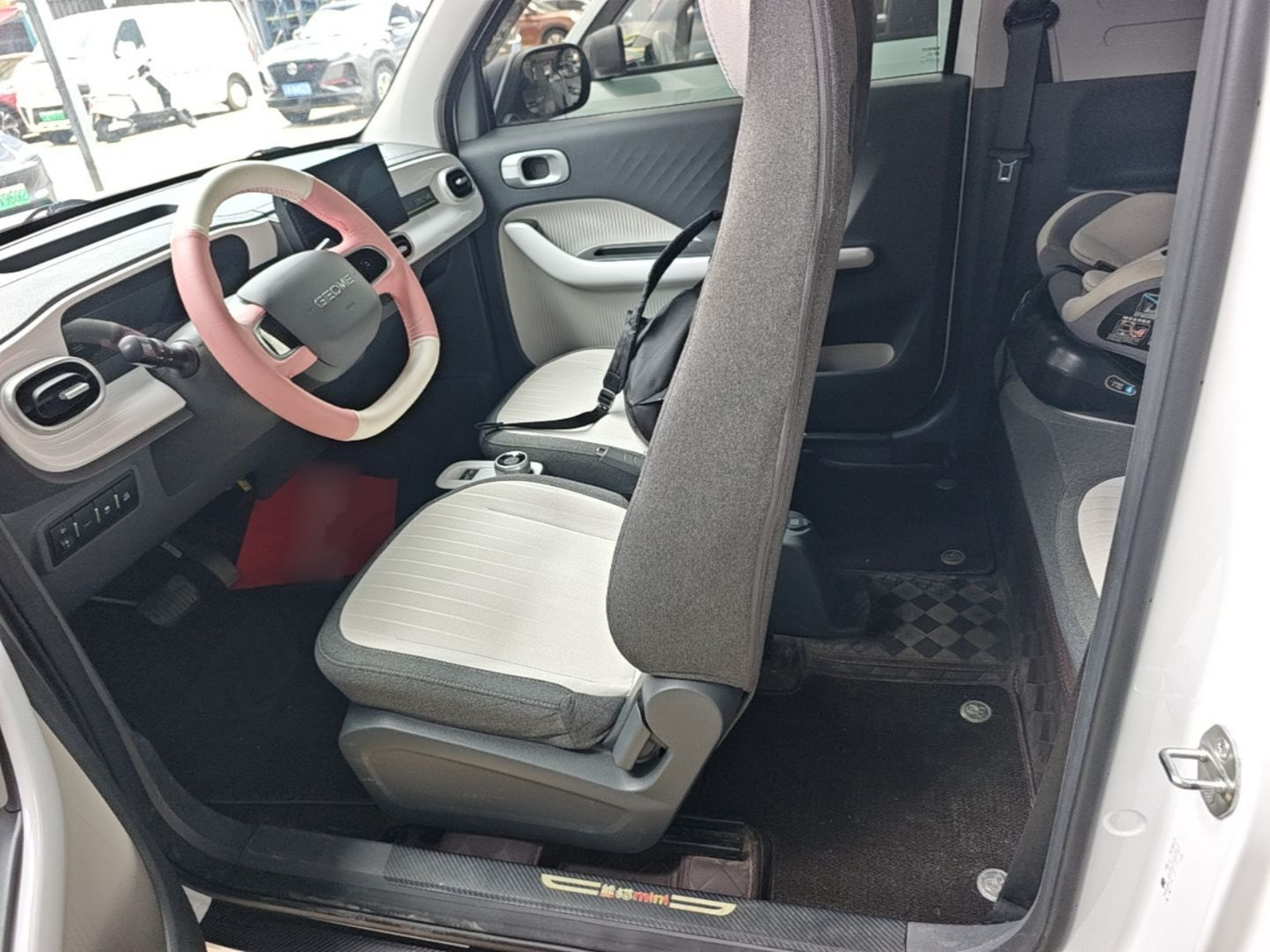 Vordere Reihe im Auto