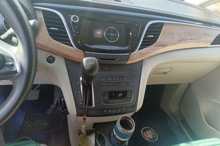 Used Buick GL8 2017 ES 28T Comfort Model China V Standard
