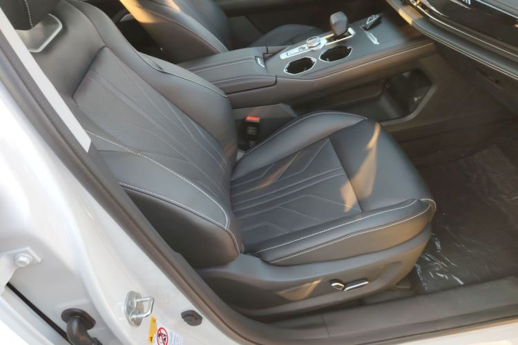 Used Changan UNI-K iDD 2024 Chuzhi iDD 1.5T 135km Smart & Fun Model
