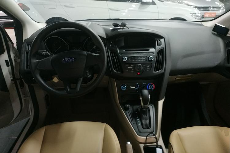 Used Ford Focus 2015 Sedan 1.6L Automatic Comfort Model
