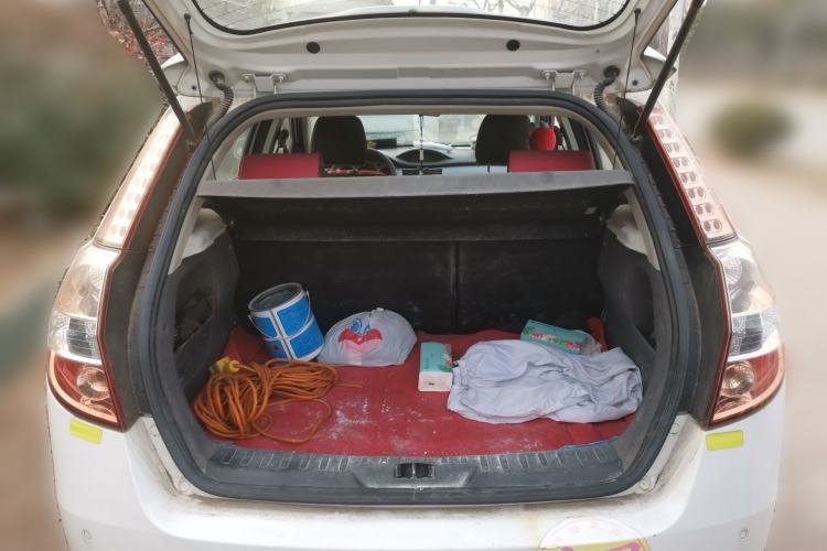 Used Dongfeng Aeolus H30 2010 1.6L Automatic ZunYa Trim