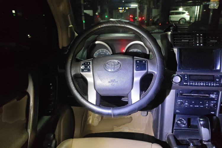 Used Toyota Prado 2010 2.7L Automatic Deluxe Edition
