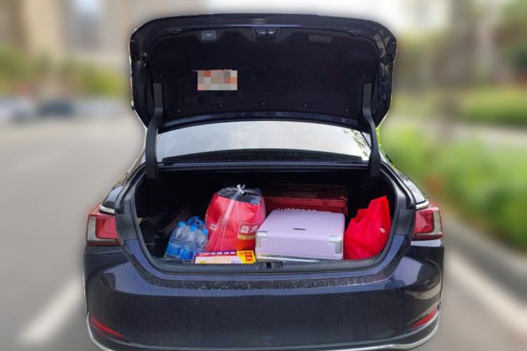 Used Lexus ES 2018 300h Executive Version China V Standard
