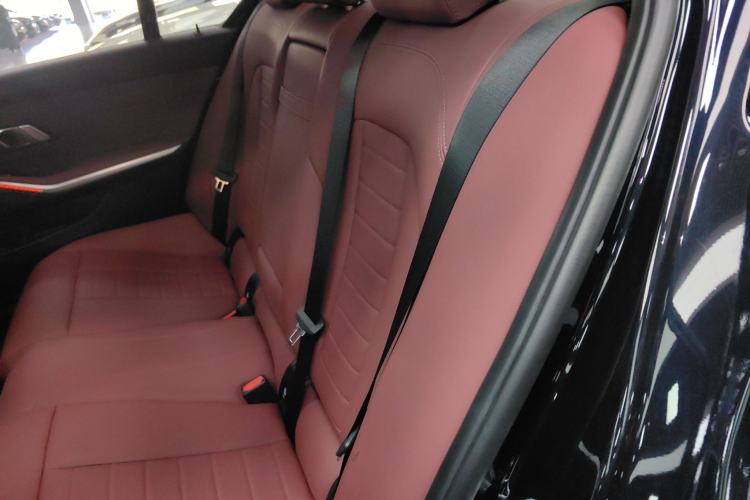 Used BMW 3 Series 2021 Second Facelift 330Li xDrive M Sport Night Edition Package
