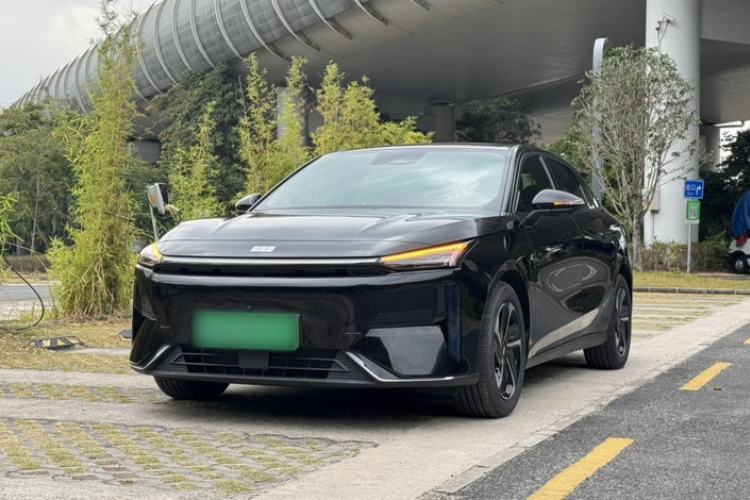 Used Geely Galaxy L6 2024 125km PLUS Dragon Edition