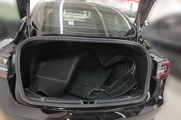 Used Tesla Model 3 2019 Long-Range Rear-Wheel-Drive Version Trunk