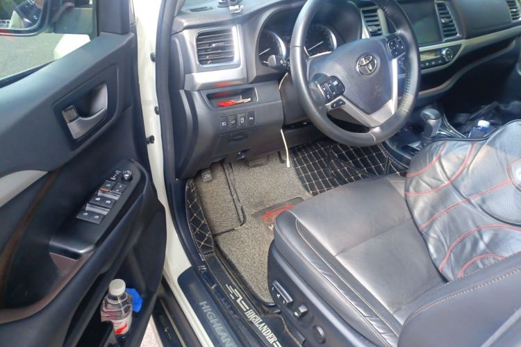 Used Toyota Highlander 2018 2.0T Four-Wheel Drive Prestige Version 7 Seats China VI Standard
