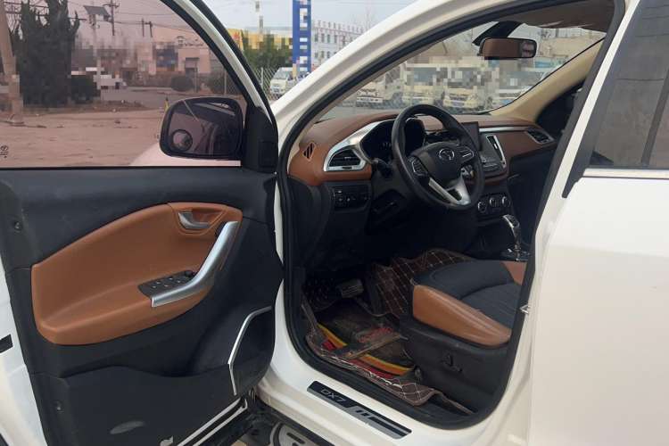 Used Soueast DX7 2015 1.5T Automatic Luxury Model