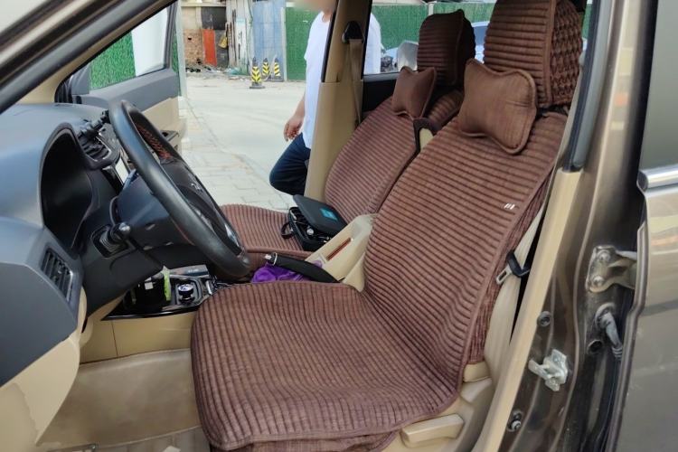 Used Wuling Hongguang 2014 1.5L S Automatic Comfort Edition
