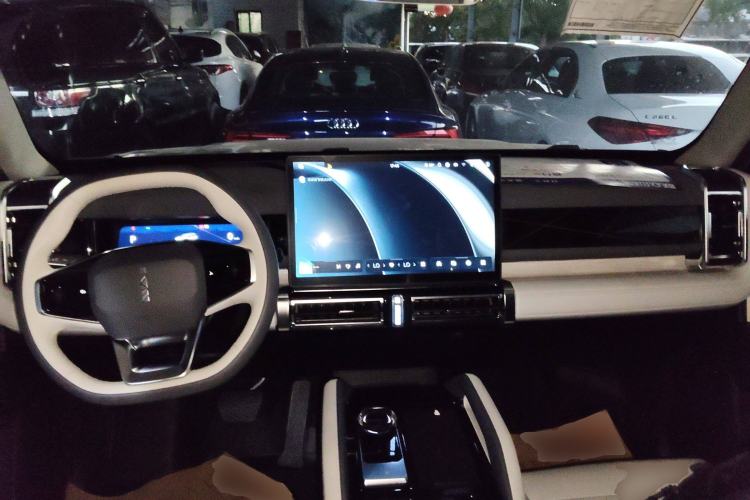 Used iCAR 03 2024 472km Four-Wheel Drive Long-Range Version
