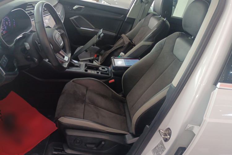 Used Audi Q3 2019 35 TFSI Fashion Dynamic Model