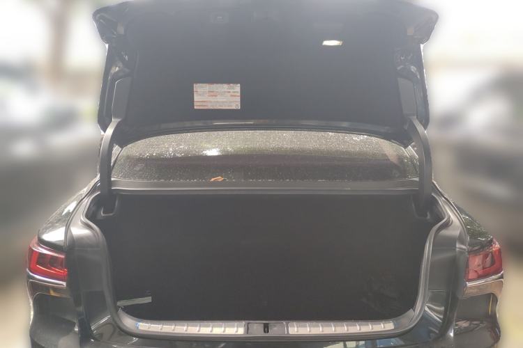 Used Lexus LS 2018 500h Executive Edition China VI