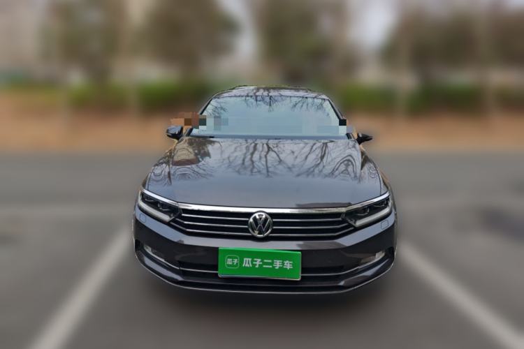 Used Volkswagen Magotan 2017 330TSI DSG Luxury Model Front