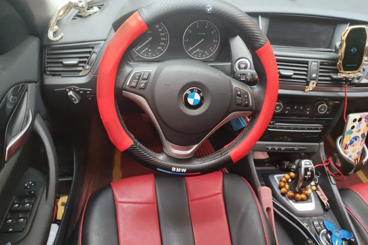 Used BMW X1 2015 sDrive18i Leading Edition
