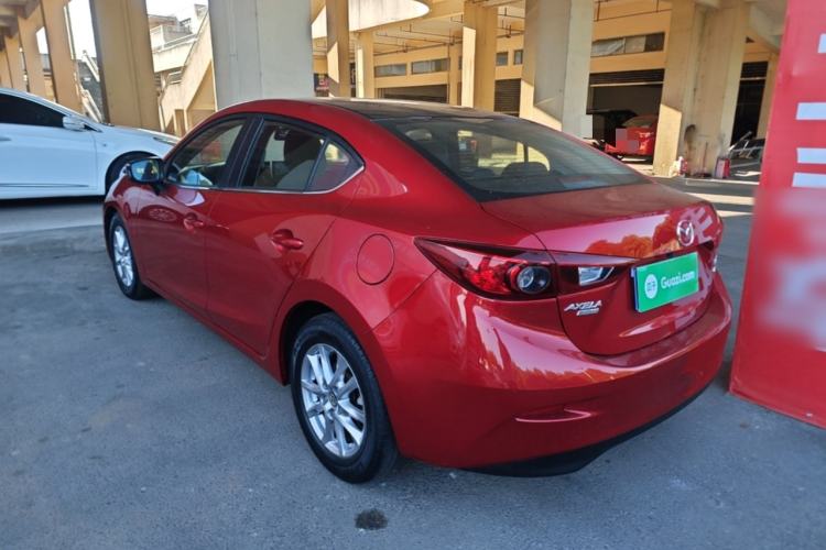 Used Mazda 3 Axela 2016 Sedan 1.5L Manual Comfort Model
