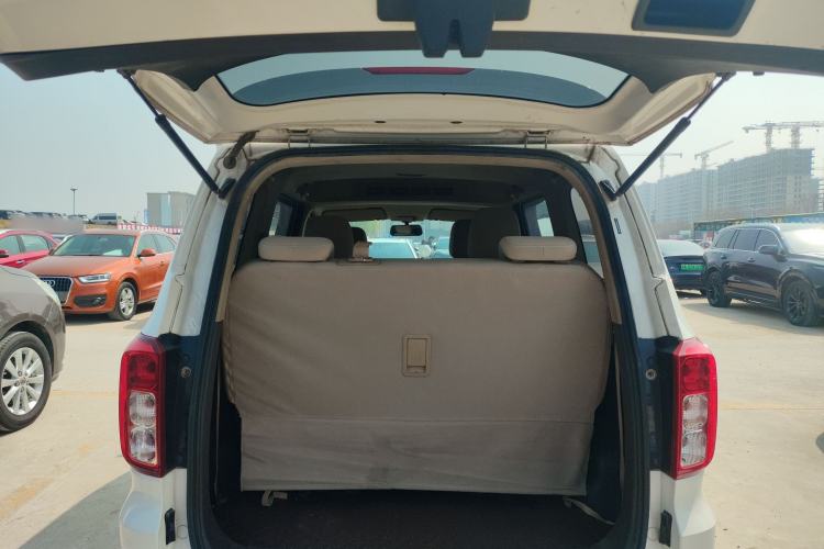 Used Wuling Hongguang 2021 1.5L S Standard Version LAR Trunk
