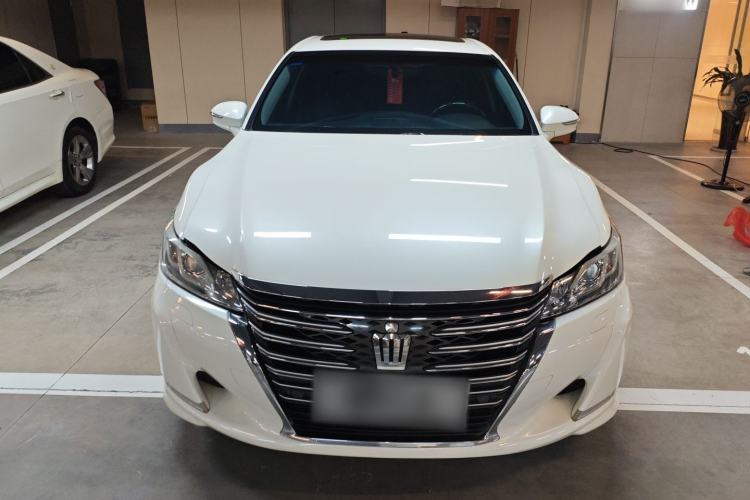 Used Toyota Crown 2015 2.0T Fashion Edition
